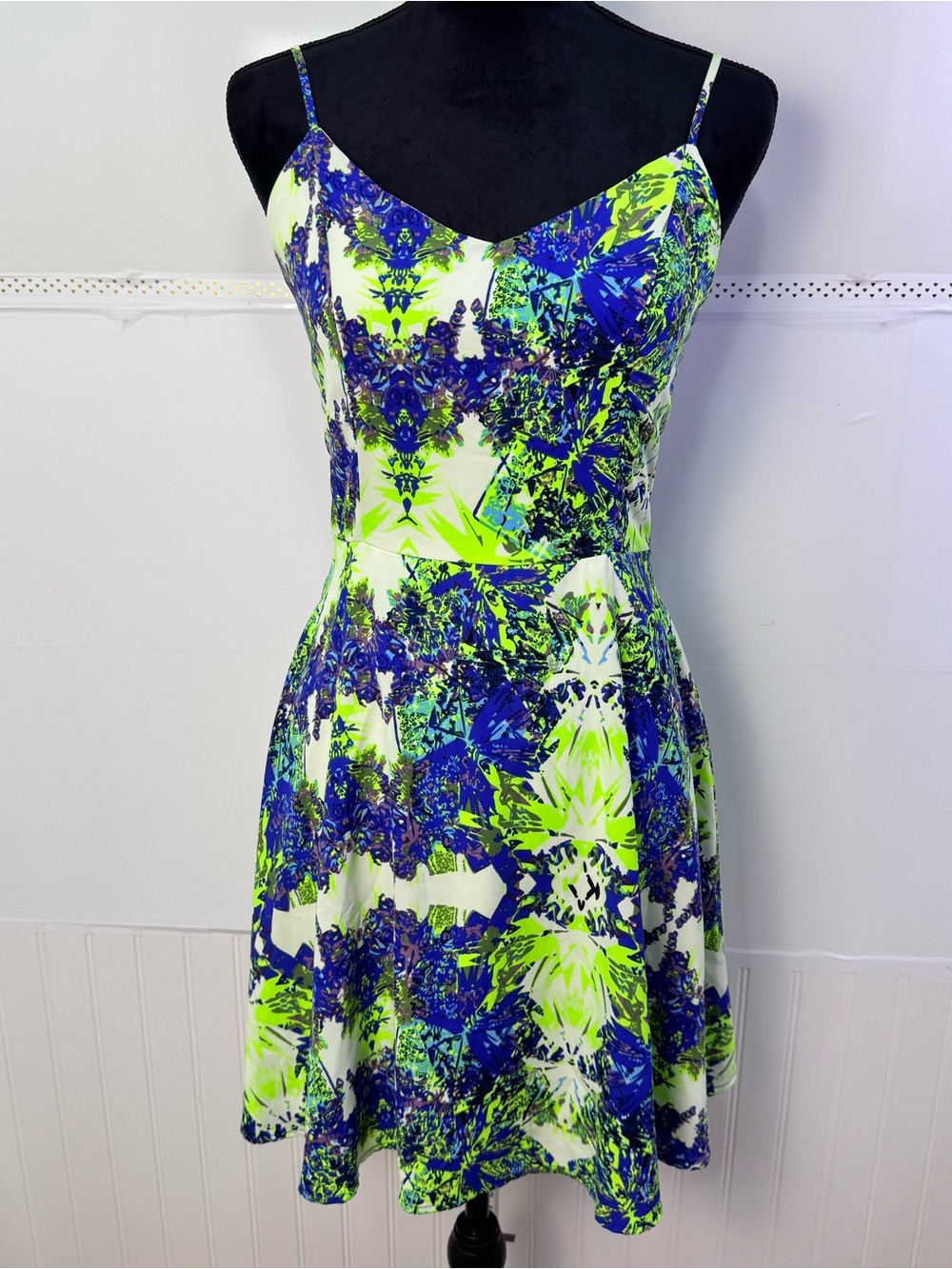NWT Everly Large Neon Floral Fit & Flare Dress Blue Green Summer Party L